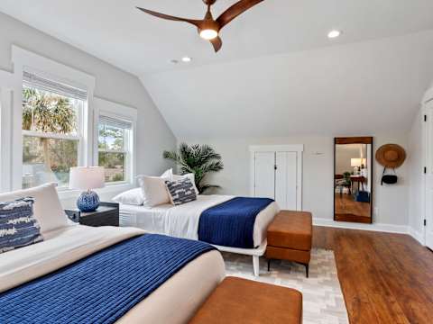 6BR Estate & Cottage | Hot Tub | Near Beach photo 12