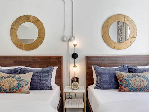 Beautiful Renovation | Downtown Savannah photo 4