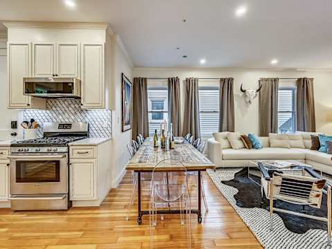 Open-Concept 5BR Condo | Jamaica Plain & T Walk photo 1