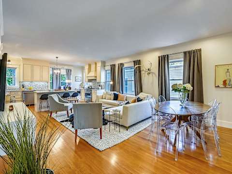Cozy 5BR Jamaica Plain | Walk to T & Downtown photo 26