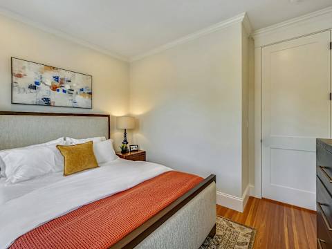 Grand 10BR Jamaica Plain | Dual Floor Combo photo 16