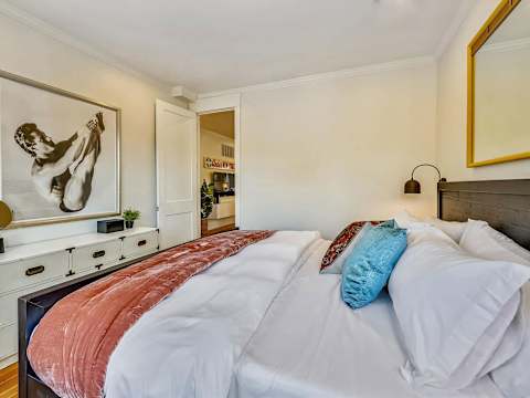 Grand 10BR Jamaica Plain | Dual Floor Combo photo 22