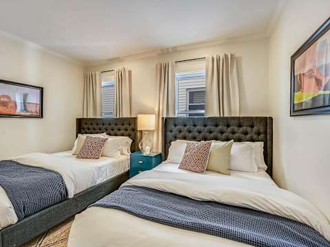 Grand 10BR Jamaica Plain | Dual Floor Combo photo 19