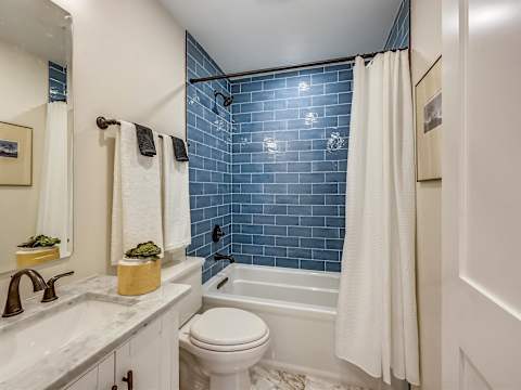 Grand 10BR Jamaica Plain | Dual Floor Combo photo 26