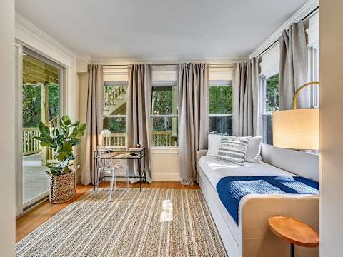 Grand 10BR Jamaica Plain | Dual Floor Combo photo 29