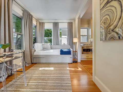 Grand 10BR Jamaica Plain | Dual Floor Combo photo 28