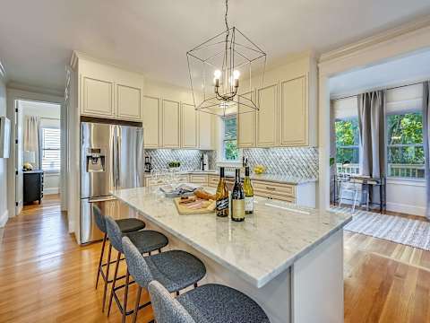 Grand 10BR Jamaica Plain | Dual Floor Combo photo 36