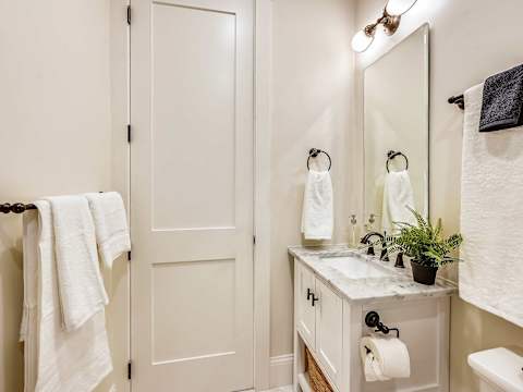 Grand 10BR Jamaica Plain | Dual Floor Combo photo 39