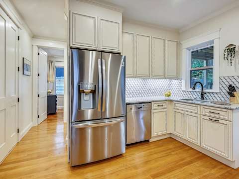 15BR Boston Entire Building | 3 Living Spaces photo 9