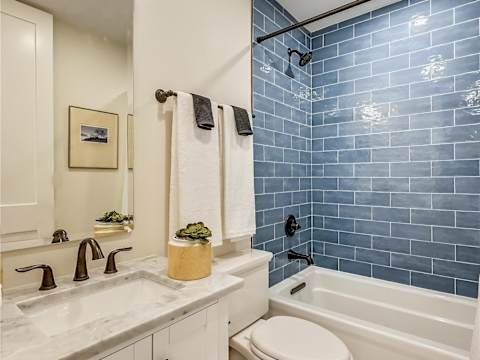 15BR Boston Entire Building | 3 Living Spaces photo 45