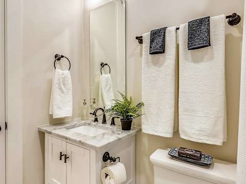 15BR Boston Entire Building | 3 Living Spaces photo 59