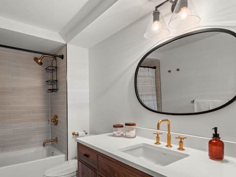 Spacious 5BR Stowe Resort | Forest & River Views photo 33