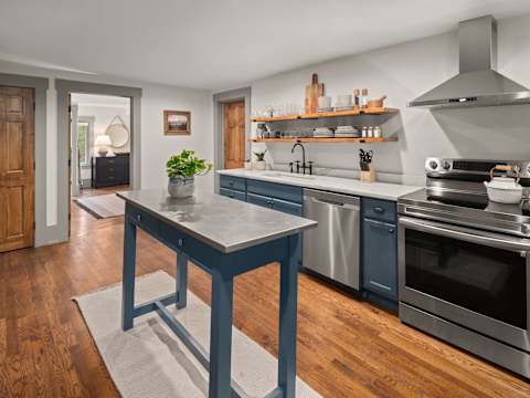4BR Vermont Condo | Stowe Mountain & River Access photo 8