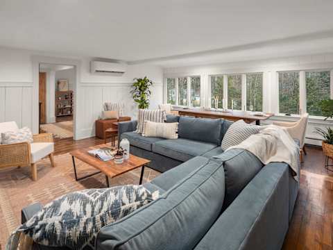 4BR Vermont Condo | Stowe Mountain & River Access photo 10