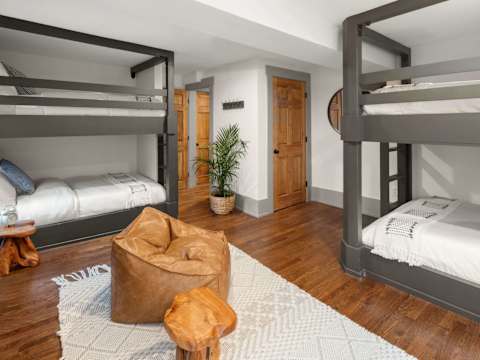 4BR Vermont Condo | Stowe Mountain & River Access photo 14