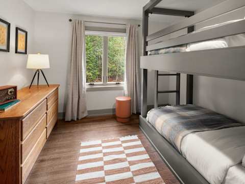 Cozy Vermont Escape | Stowe Mountain & Ski Resort photo 2