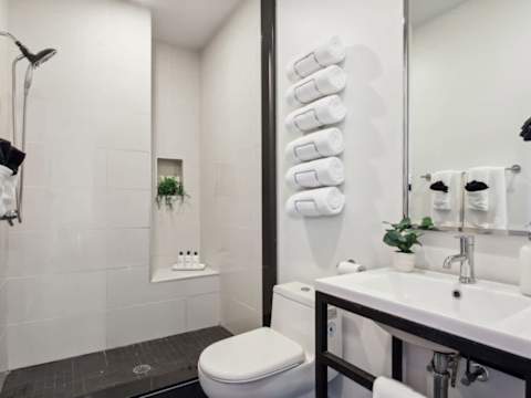LGD Luxury Combo | Heated Pool & Hot Tub photo 25
