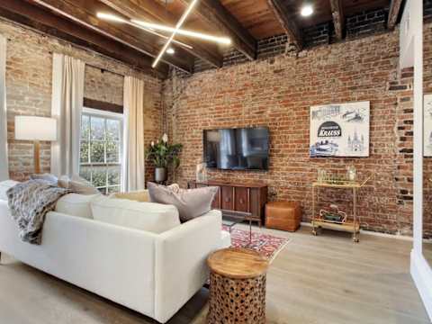 Two CBD Suites, 10BR Near French Quarter photo 29