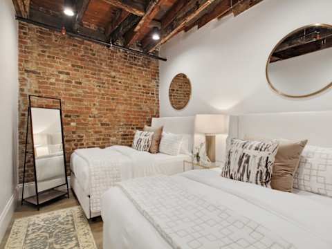 Two CBD Suites, 10BR Near French Quarter photo 34