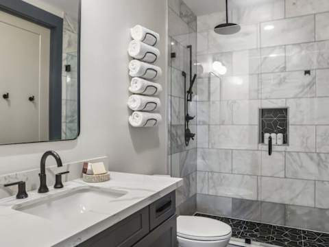 14BR Downtown Combo & Shared Seasonal Pool photo 16