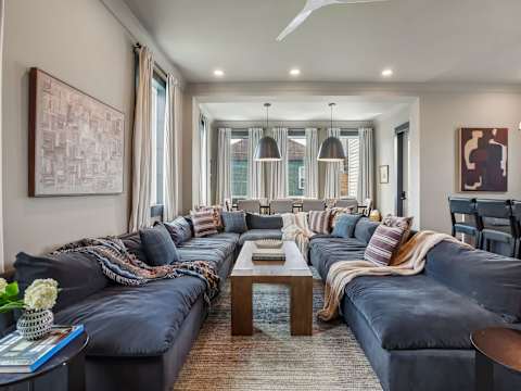 14BR Downtown Combo & Shared Seasonal Pool photo 32