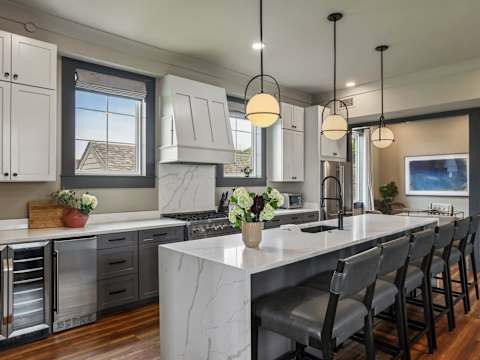 14BR Downtown Combo & Shared Seasonal Pool photo 31