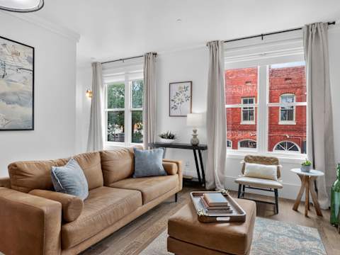 Contemporary Condo, Downtown Savannah photo 1