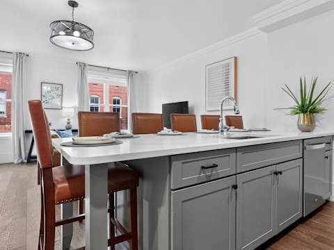 Contemporary Condo, Downtown Savannah photo 12