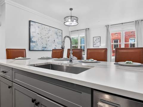Contemporary Condo, Downtown Savannah photo 14