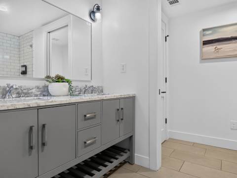 Contemporary Condo, Downtown Savannah photo 19