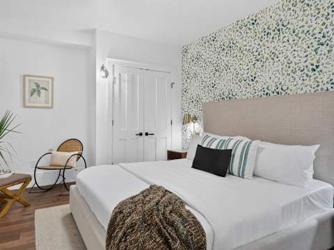 Contemporary Condo, Downtown Savannah photo 22