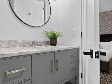 Contemporary Condo, Downtown Savannah photo 29