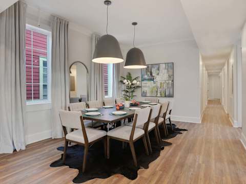 Luxe, Sunlit Home, Heated Pool & Near CBD photo 12