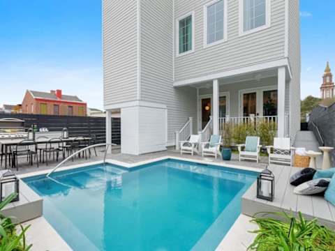 Luxe, Sunlit Home, Heated Pool & Near CBD photo 29