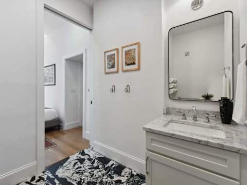 Whole 41BR NOLA Building | French Quarter 9 Suites photo 13