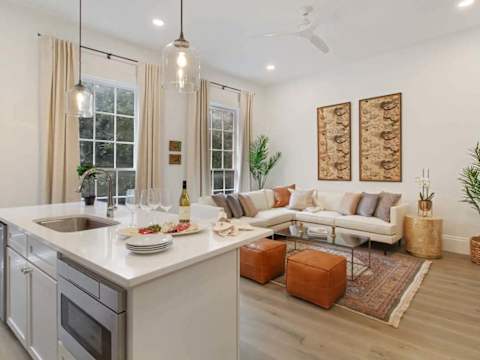 Whole 41BR NOLA Building | French Quarter 9 Suites photo 70