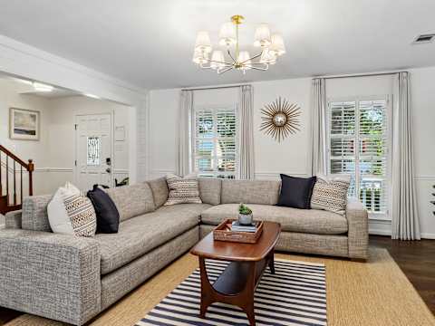 4BR Savannah Retreat, Heated Pool, Grill & Garden photo 3