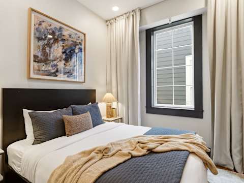 2 Unit Modern Combo | Heated Pool | Near FQ photo 10