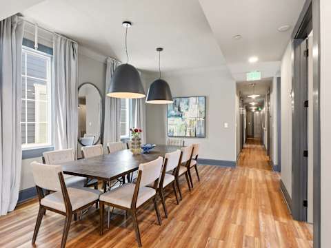 2 Unit Modern Combo | Heated Pool | Near FQ photo 30