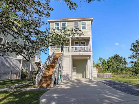 Rare 7BR Coastal Retreat | Pool, Spa & Game Area photo 48