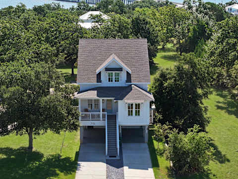 7BR Coastal Retreat | Heated Pool & Game Area photo 48
