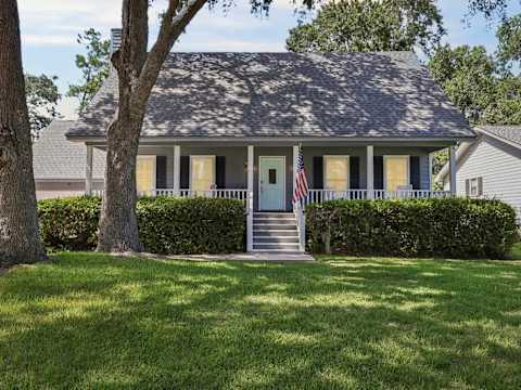 4BR Savannah Retreat | Private Pool, Grill & Garden photo 32