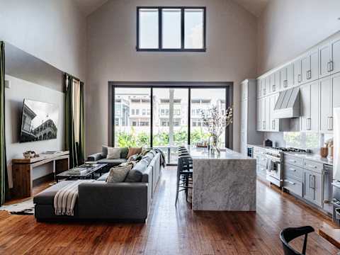 NOLA 14BR Combo, Dual Pools, Spas & Rooftops photo 2