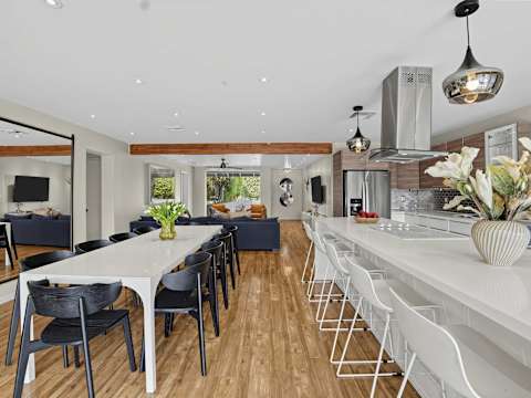 Indigo Oasis, Pool, Sleeps 18 photo 7