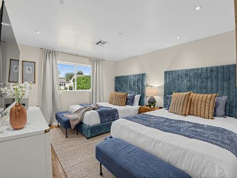 Indigo Oasis, Pool, Sleeps 18 photo 17