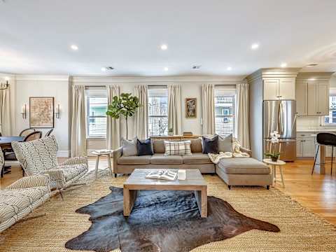 Spacious & Renovated 6BR | Near T + Parking photo 1