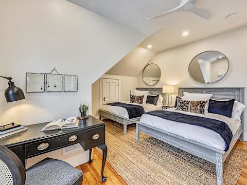 Spacious & Renovated 6BR | Near T + Parking photo 26