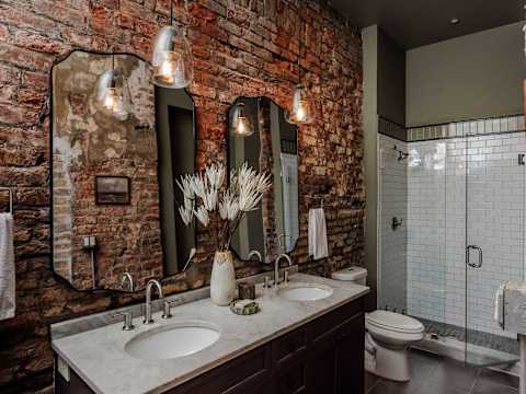 Bright 5BR CBD Condos, Historic French Quarter photo 26