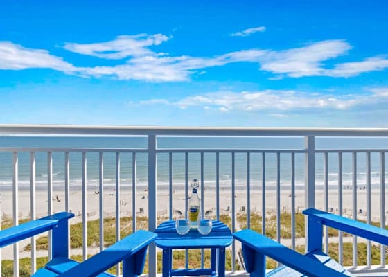 With the sound of the waves and the sparkle of the sea stretching to the horizon, this serene escape is perfect for unwinding and savoring the beauty of the coast.
