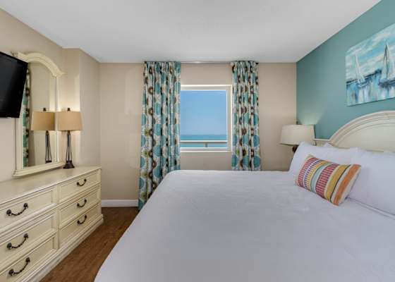 
Wake up to stunning ocean views in this bright, relaxing bedroom. With a cozy king bed, modern décor, and a peaceful atmosphere, it's the perfect spot to unwind after a day of beachside adventures.